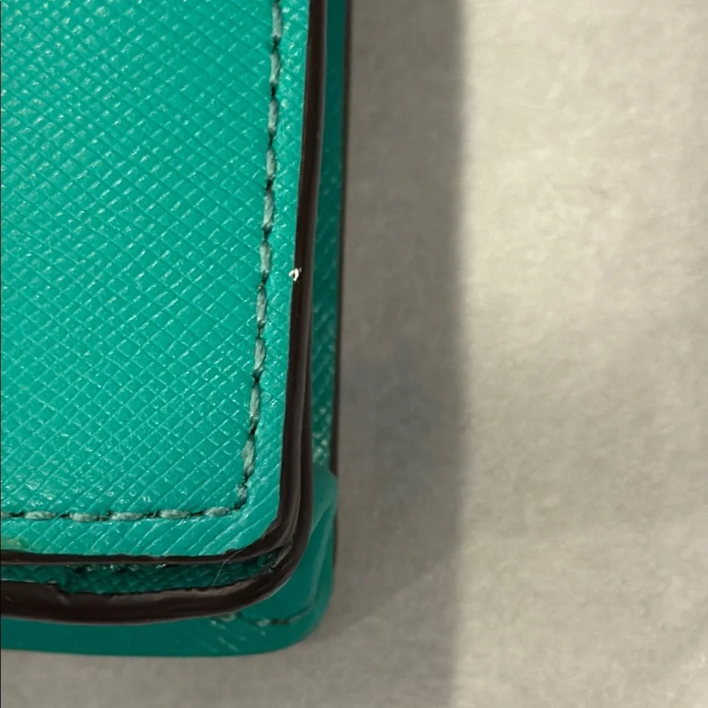 Coach Green Saffino leather ID Wallet - Picture 5 of 5